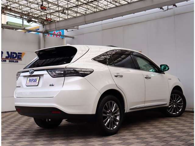 トヨタ ハリアー　ハイブリッド ２．５ ハイブリッド Ｅ－ＦＯＵＲ プレミアム ４ＷＤ H26年 (関東) 99