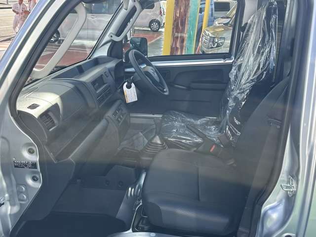 ダイハツ ハイゼットトラック ６６０ ジャンボ スタンダード ３方開 R6年 (東海) 99