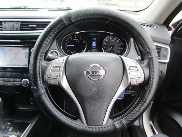 日産 エクストレイル ２．０ ２０ＸＴ ブラック エクストリーマーＸ エマージェンシーブレーキパッケージ ３列車 ４ＷＤ H28年 (中国) 99