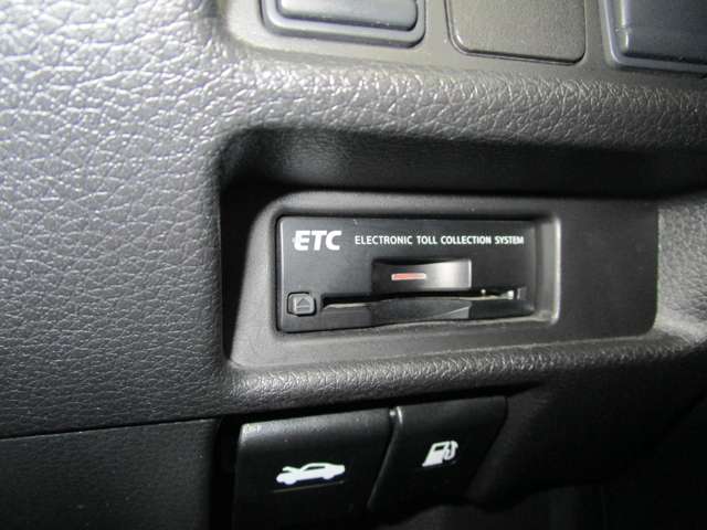 日産 エクストレイル ２．０ ２０ＸＴ ブラック エクストリーマーＸ エマージェンシーブレーキパッケージ ３列車 ４ＷＤ H28年 (中国) 99