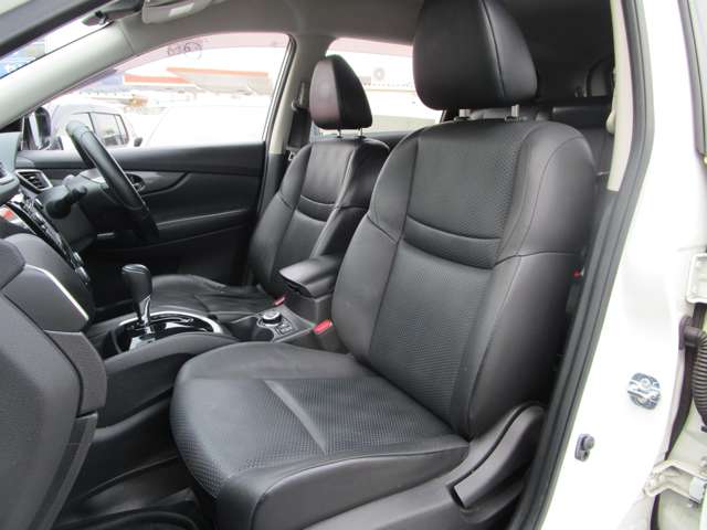 日産 エクストレイル ２．０ ２０ＸＴ ブラック エクストリーマーＸ エマージェンシーブレーキパッケージ ３列車 ４ＷＤ H28年 (中国) 99