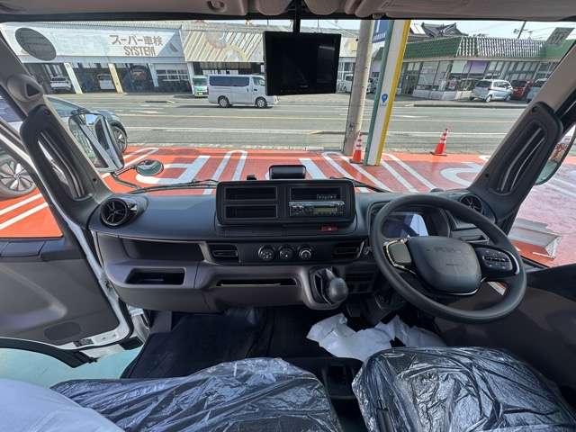 三菱フソウ キャンター ３．０ 全低床 ディーゼルターボ R6年 (東海) 99