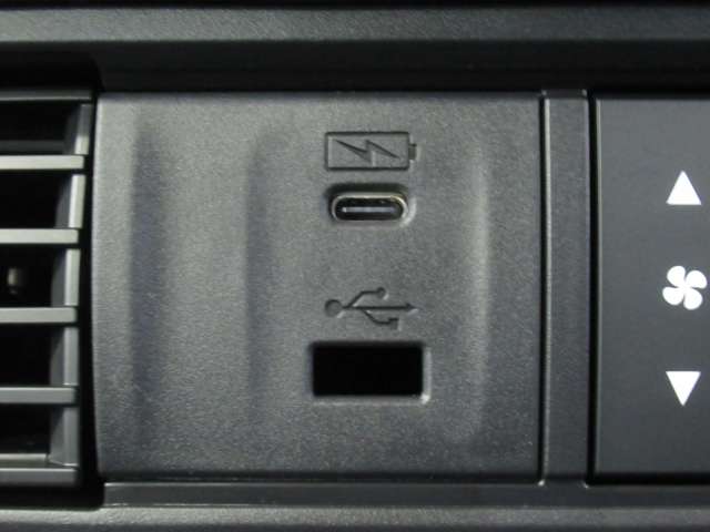 ホンダ Ｎ　ＢＯＸ カスタム ６６０ R6年 (東北) 99