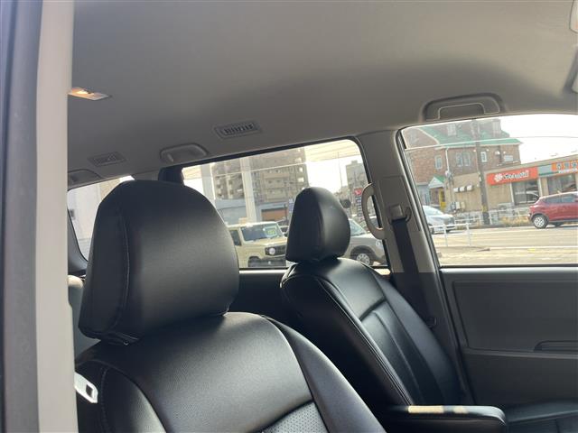 トヨタ ヴォクシー ２．０ Ｘ Ｌエディション H22年 (東海) 99