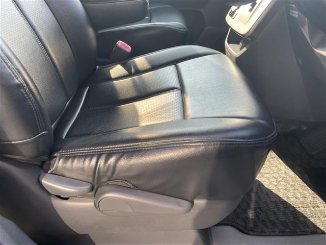 トヨタ ヴォクシー ２．０ Ｘ Ｌエディション H22年 (東海) 99