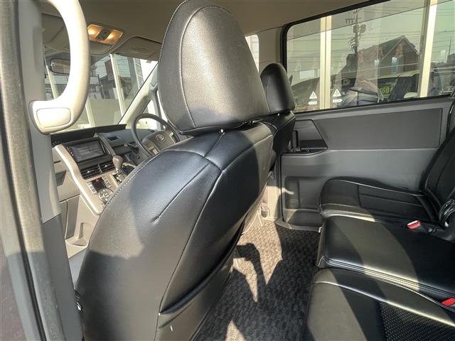 トヨタ ヴォクシー ２．０ Ｘ Ｌエディション H22年 (東海) 99