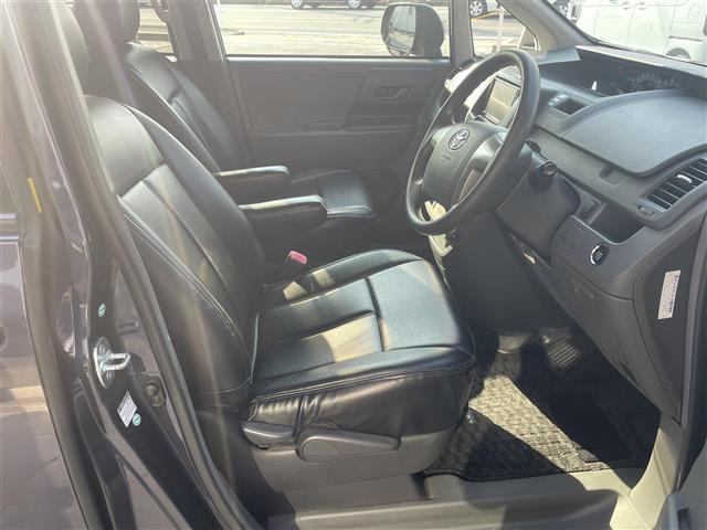 トヨタ ヴォクシー ２．０ Ｘ Ｌエディション H22年 (東海) 99