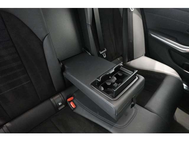 ＢＭＷ ３シリーズ ３２０Ｉ Ｍスポーツ R2年 (近畿) 99