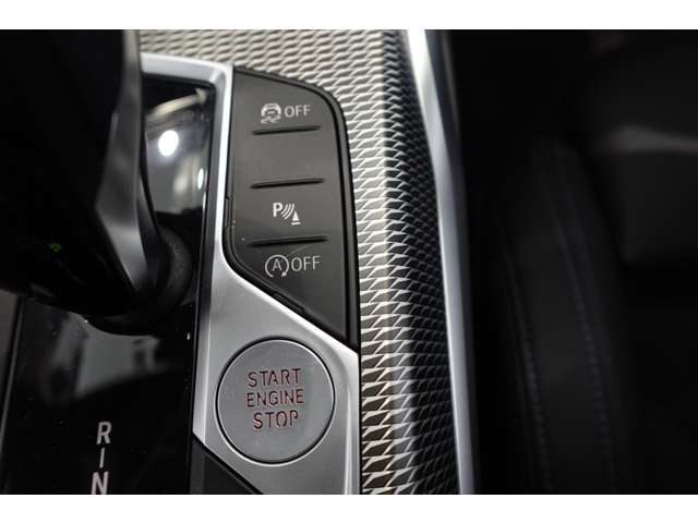 ＢＭＷ ３シリーズ ３２０Ｉ Ｍスポーツ R2年 (近畿) 99