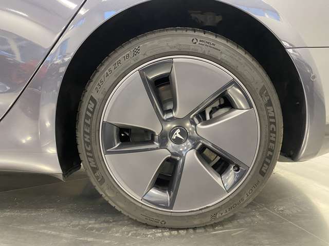 テスラ モデル３ ベースグレード R5年 (関東) 99