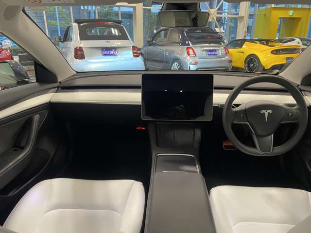 テスラ モデル３ ベースグレード R5年 (関東) 99