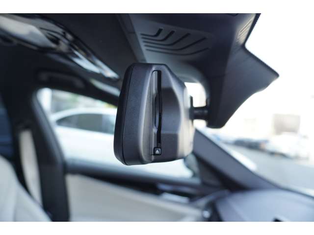 ＢＭＷ ５シリーズ ５２３Ｄ Ｘドライブ Ｍスポーツ エディション ジョイプラス ディーゼルターボ ４ＷＤ R3年 (近畿) 99