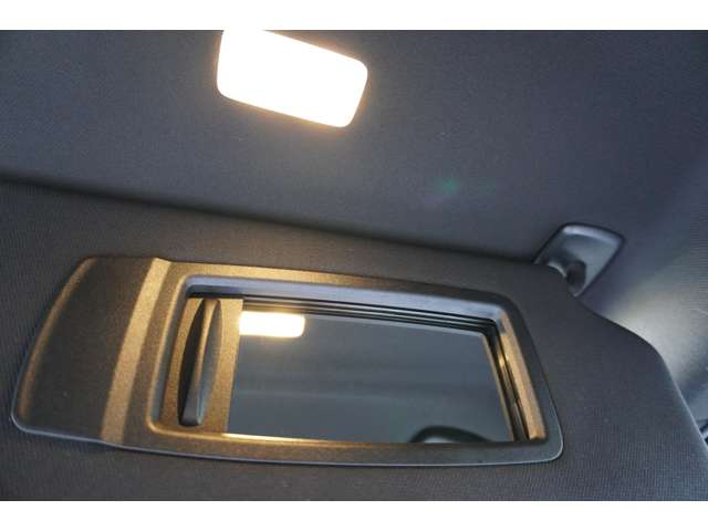 ＢＭＷ ５シリーズ ５２３Ｄ Ｘドライブ Ｍスポーツ エディション ジョイプラス ディーゼルターボ ４ＷＤ R3年 (近畿) 99