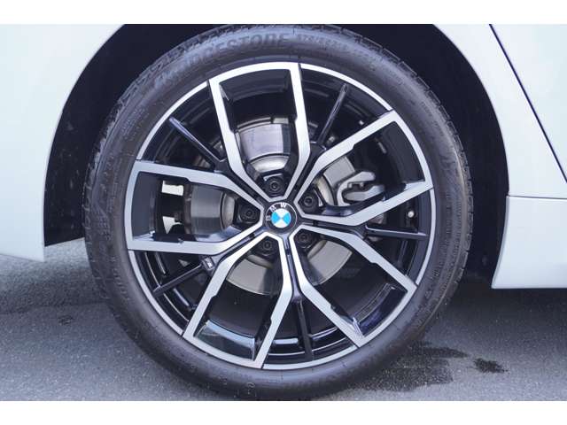 ＢＭＷ ５シリーズ ５２３Ｄ Ｘドライブ Ｍスポーツ エディション ジョイプラス ディーゼルターボ ４ＷＤ R3年 (近畿) 99