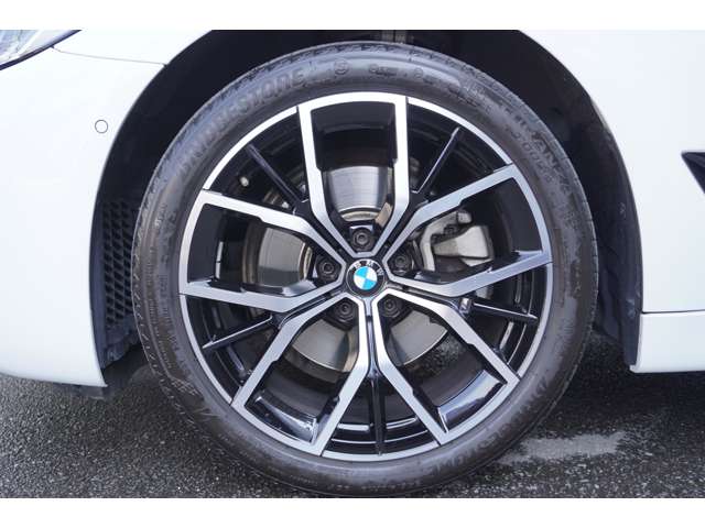 ＢＭＷ ５シリーズ ５２３Ｄ Ｘドライブ Ｍスポーツ エディション ジョイプラス ディーゼルターボ ４ＷＤ R3年 (近畿) 99