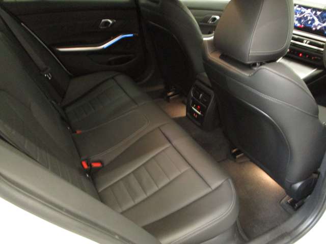 ＢＭＷ ３シリーズ ３２０Ｉ Ｍスポーツ R6年 (近畿) 99