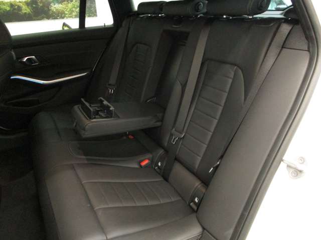 ＢＭＷ ３シリーズ ３２０Ｉ Ｍスポーツ R6年 (近畿) 99