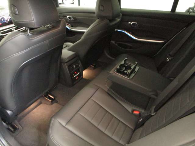 ＢＭＷ ３シリーズ ３２０Ｉ Ｍスポーツ R6年 (近畿) 99