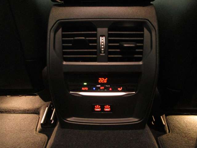 ＢＭＷ ３シリーズ ３２０Ｉ Ｍスポーツ R6年 (近畿) 99