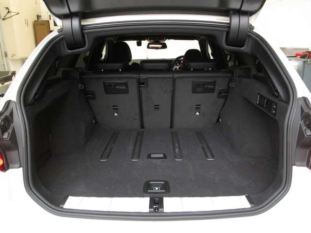 ＢＭＷ ３シリーズ ３２０Ｉ Ｍスポーツ R6年 (近畿) 99