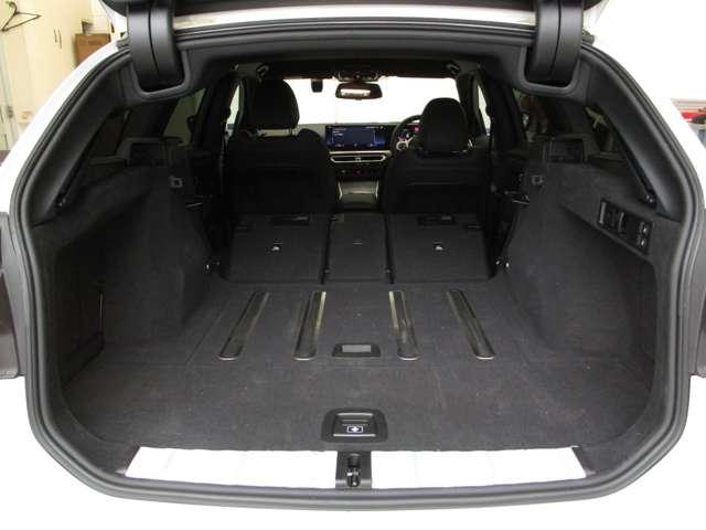 ＢＭＷ ３シリーズ ３２０Ｉ Ｍスポーツ R6年 (近畿) 99