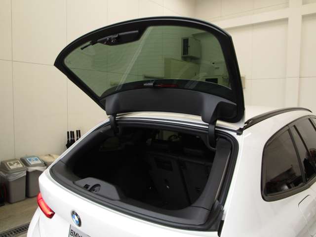 ＢＭＷ ３シリーズ ３２０Ｉ Ｍスポーツ R6年 (近畿) 99