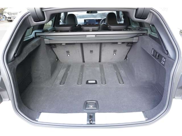 ＢＭＷ ３シリーズ ３１８Ｉ Ｍスポーツ エディション シャドウ R6年 (近畿) 99