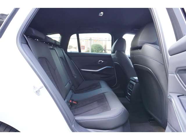 ＢＭＷ ３シリーズ ３１８Ｉ Ｍスポーツ エディション シャドウ R6年 (近畿) 99