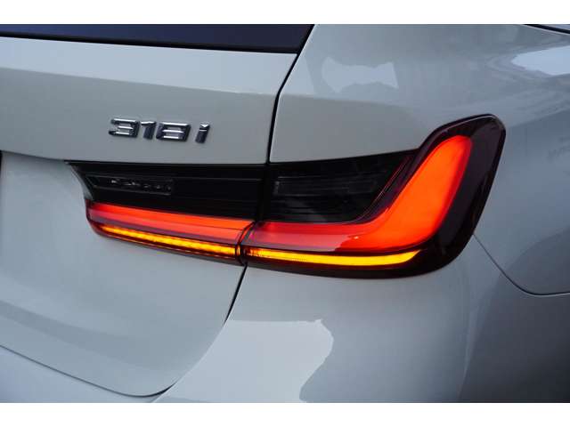 ＢＭＷ ３シリーズ ３１８Ｉ Ｍスポーツ エディション シャドウ R6年 (近畿) 99