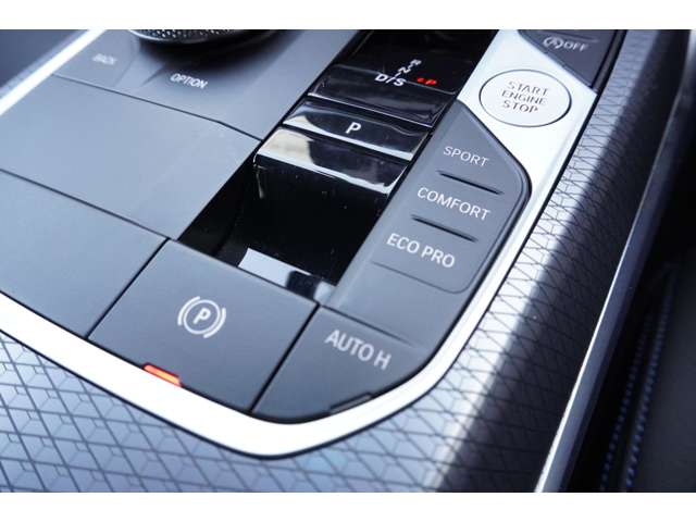 ＢＭＷ ３シリーズ ３１８Ｉ Ｍスポーツ エディション シャドウ R6年 (近畿) 99