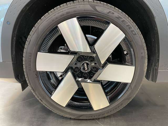 ミニ ミニカントリーマン ＳＥ ＡＬＬ４ ４ＷＤ R6年 (関東) 99