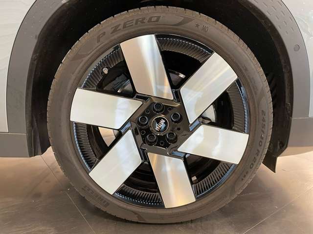 ミニ ミニカントリーマン ＳＥ ＡＬＬ４ ４ＷＤ R6年 (関東) 99