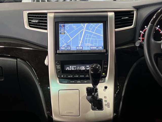 トヨタ ヴェルファイア ２．４Ｚ　ゴールデンアイズ H25年 (関東) 99