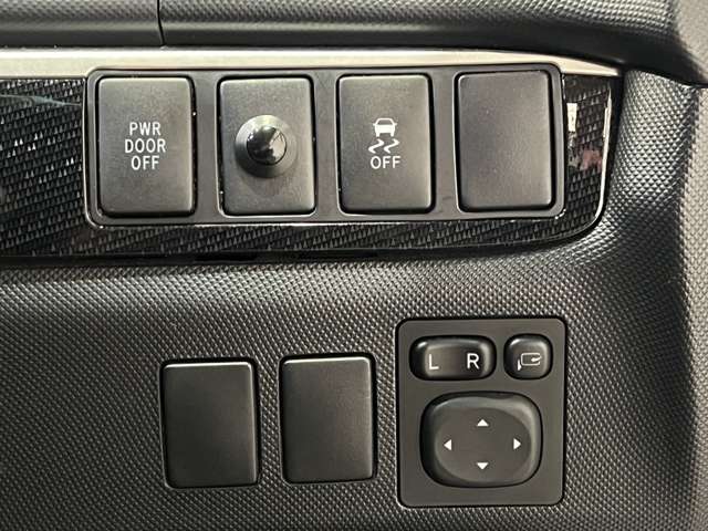 トヨタ エスティマ ２．４ アエラス ４ＷＤ H27年 (関東) 99