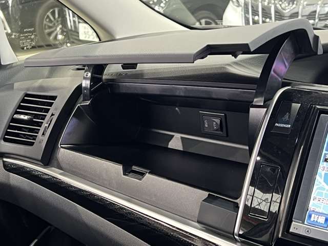 トヨタ エスティマ ２．４ アエラス ４ＷＤ H27年 (関東) 99