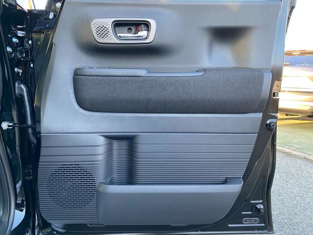 ホンダ Ｎ　ＢＯＸ カスタム ６６０ R5年 (九州・沖縄) 99