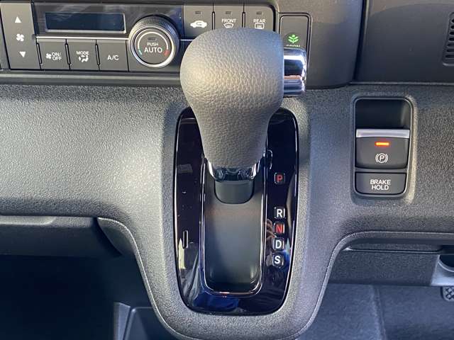 ホンダ Ｎ　ＢＯＸ カスタム ６６０ R5年 (九州・沖縄) 99