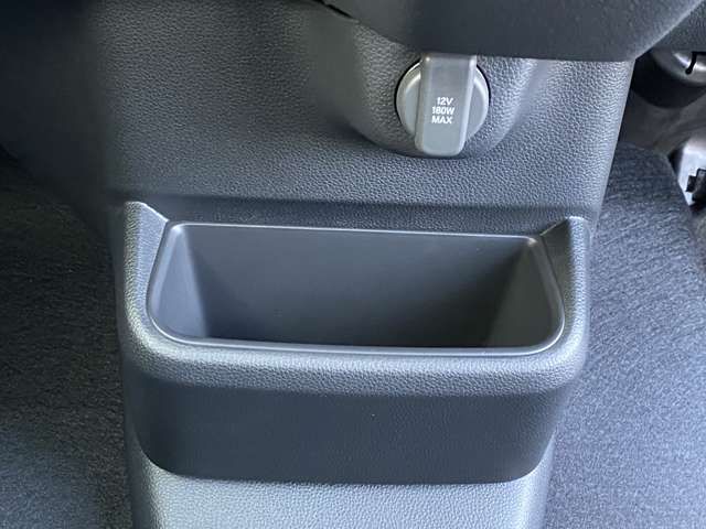 ホンダ Ｎ　ＢＯＸ カスタム ６６０ R5年 (九州・沖縄) 99