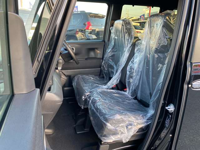 ホンダ Ｎ　ＢＯＸ カスタム ６６０ R5年 (九州・沖縄) 99