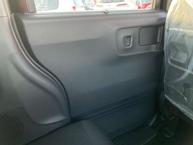 ホンダ Ｎ　ＢＯＸ カスタム ６６０ R5年 (九州・沖縄) 99