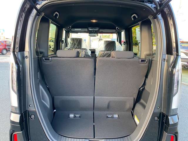 ホンダ Ｎ　ＢＯＸ カスタム ６６０ R5年 (九州・沖縄) 99