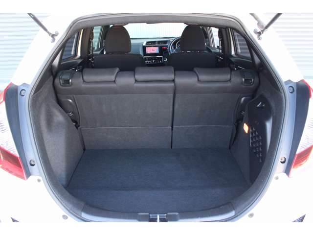 ホンダ フィット　ハイブリッド １．５ ハイブリッド Ｓパッケージ H27年 (関東) 99