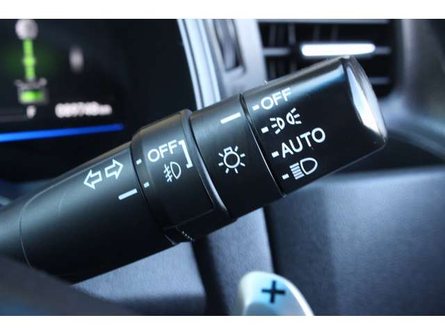 ホンダ フィット　ハイブリッド １．５ ハイブリッド Ｓパッケージ H27年 (関東) 99