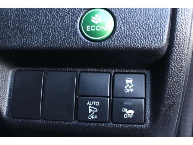 ホンダ フィット　ハイブリッド １．５ ハイブリッド Ｓパッケージ H27年 (関東) 99