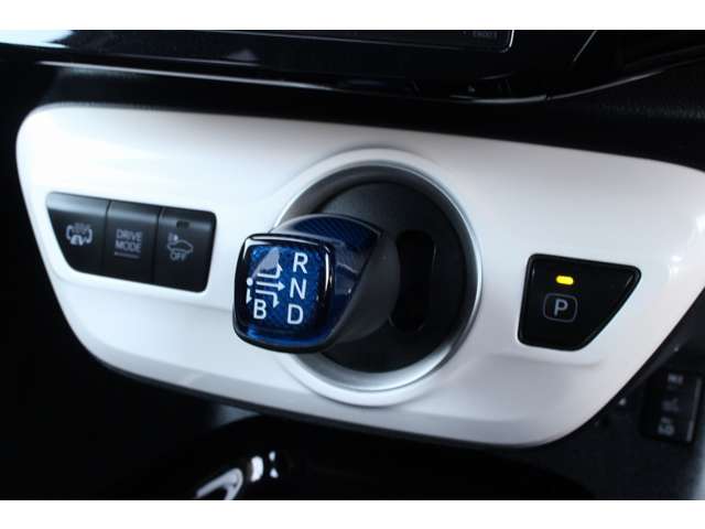 トヨタ プリウスＰＨＶ １．８ Ａ レザーパッケージ H30年 (関東) 99