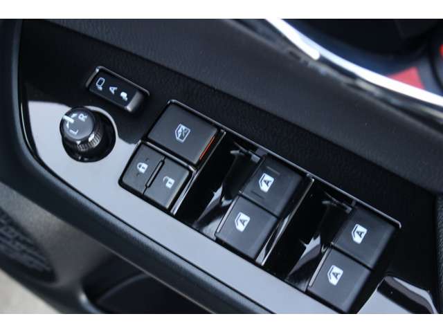 トヨタ プリウスＰＨＶ １．８ Ａ レザーパッケージ H30年 (関東) 99