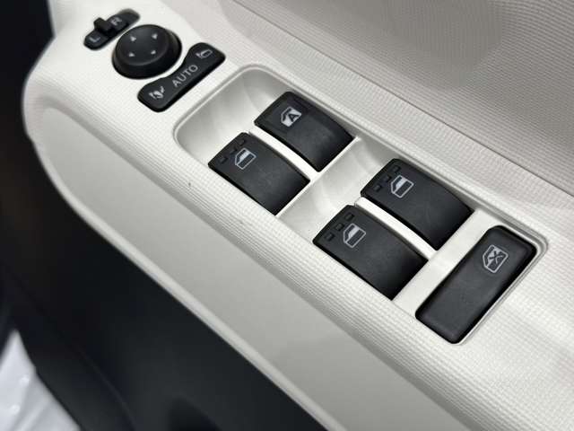 ダイハツ ムーヴ　キャンバス ６６０ ストライプス Ｇ R5年 (中国) 99