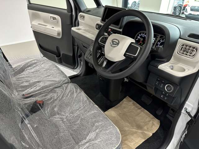 ダイハツ ムーヴ　キャンバス ６６０ ストライプス Ｇ R5年 (中国) 99