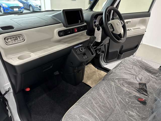 ダイハツ ムーヴ　キャンバス ６６０ ストライプス Ｇ R5年 (中国) 99