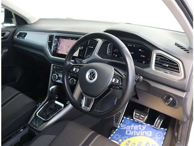 フォルクスワーゲン Ｔ－ＲＯＣ ＴＳＩ スタイル デザイン パッケージ R3年 (関東) 99